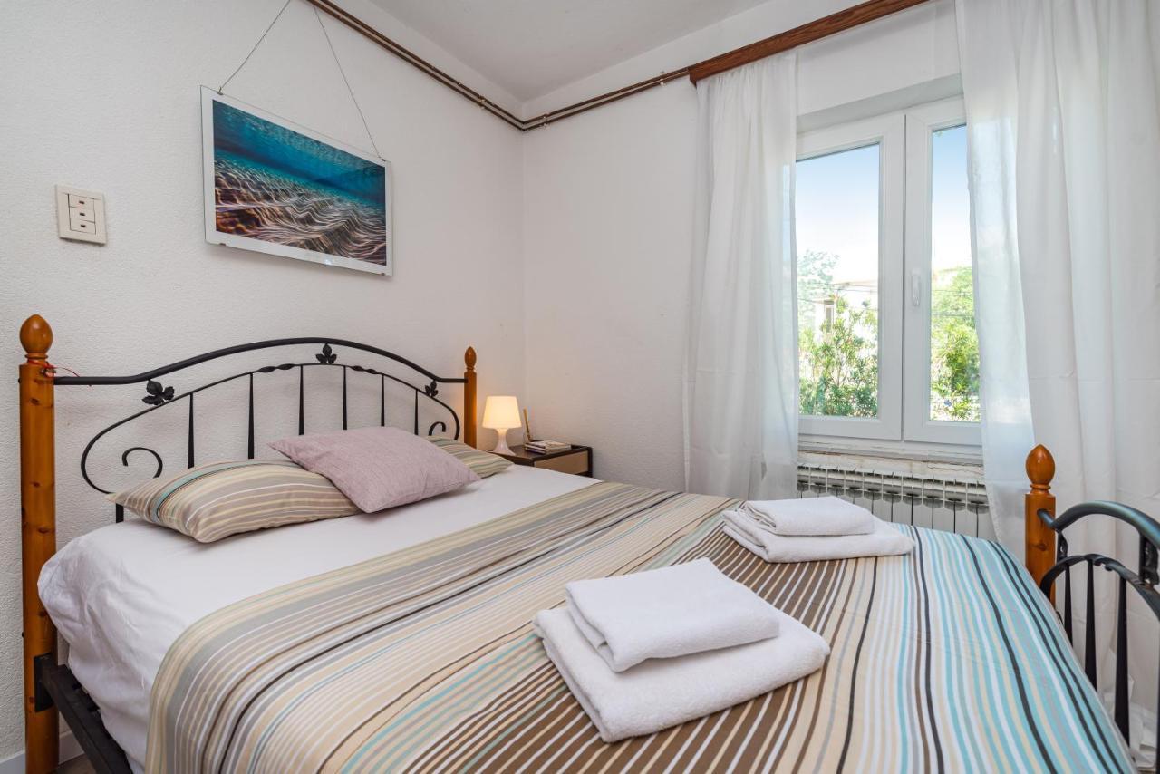 Vacation House Anna Karlobag Kültér fotó
