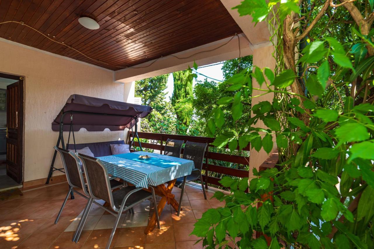 Vacation House Anna Karlobag Kültér fotó