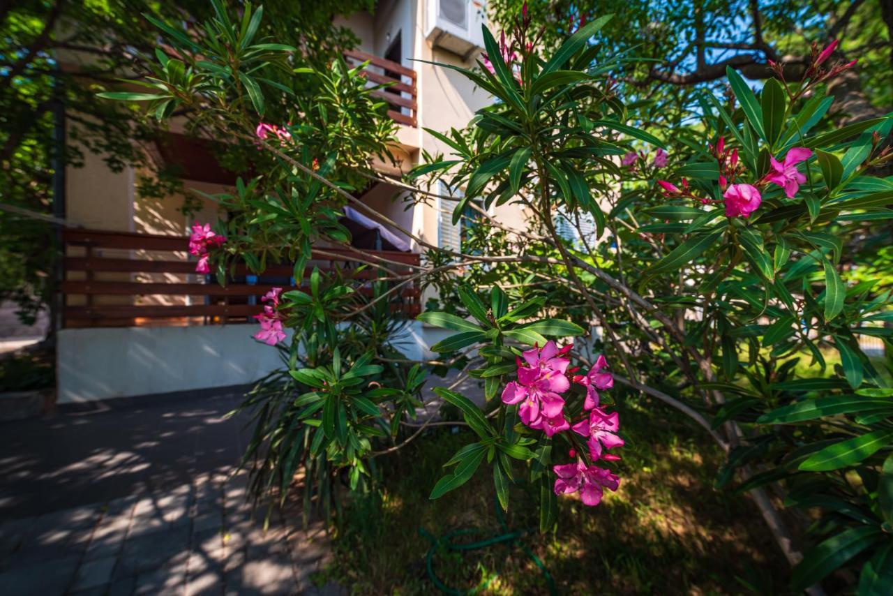 Vacation House Anna Karlobag Kültér fotó