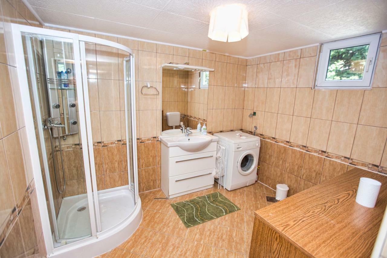 Vacation House Anna Karlobag Kültér fotó
